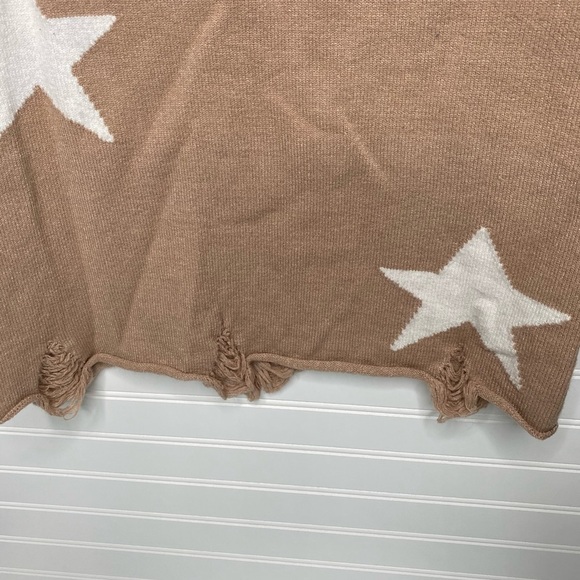 Star distressed sweater - Picture 2 of 4